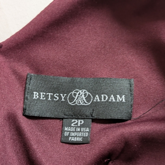 BETSY & ADAM Cape Sleeve Draped Sheath  Dress Burgundy Size US 2 Petite RP$199 - Picture 15 of 16